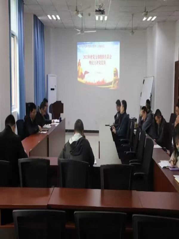 aAwB_1678869330337068598.jpg