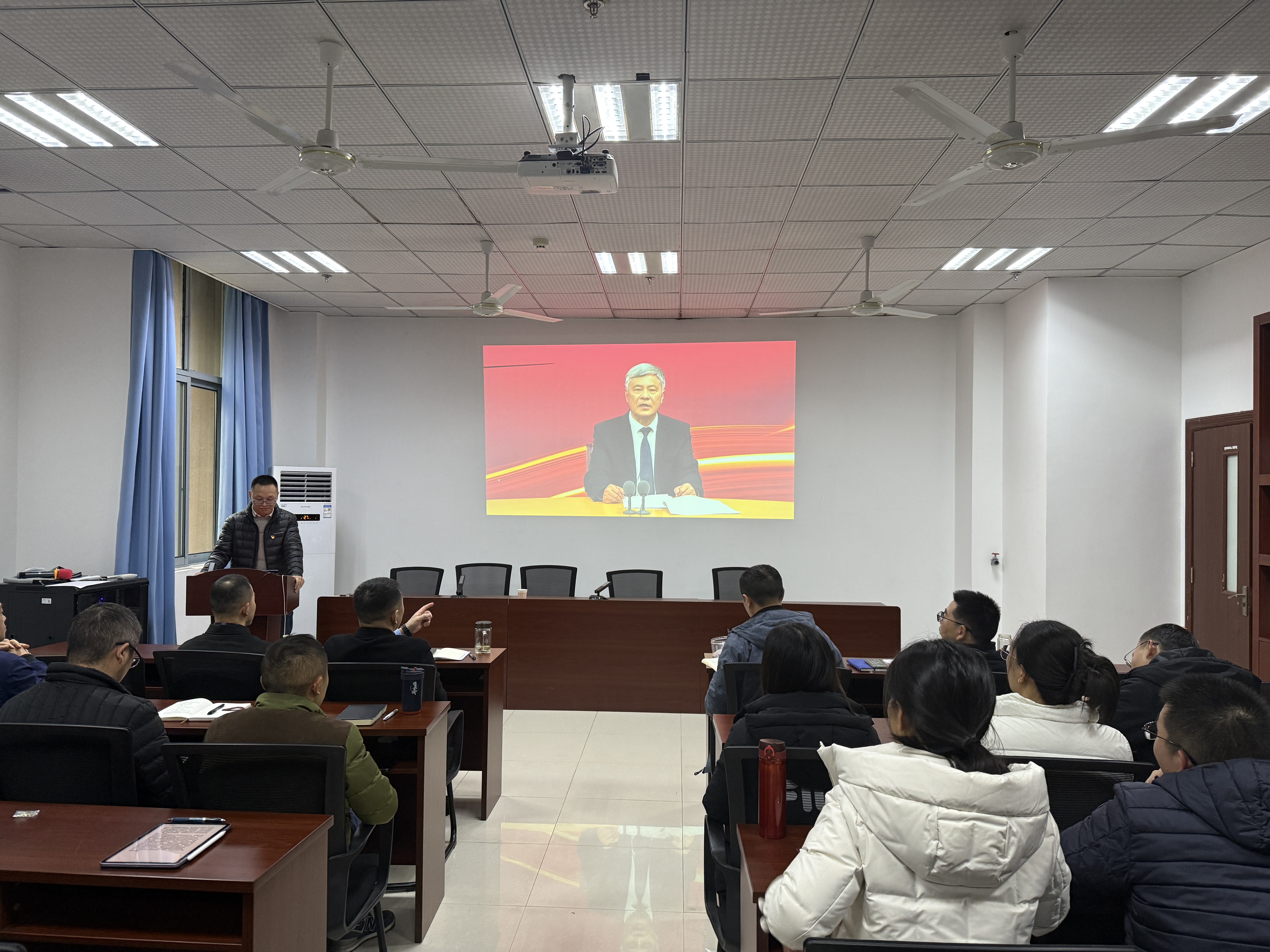 utsO_1735802828283011293.png